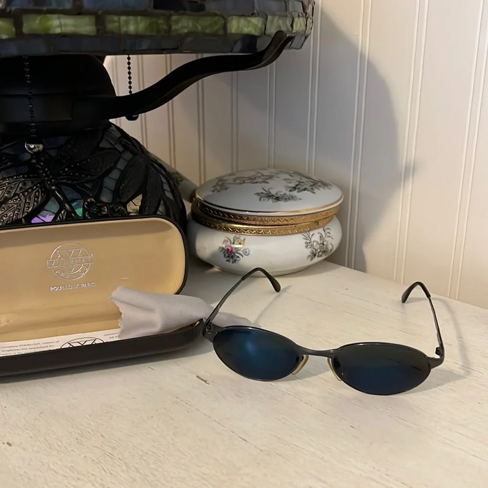 Vintage Vuarnet Pouilloux Paris blue polarized lens sunglasses